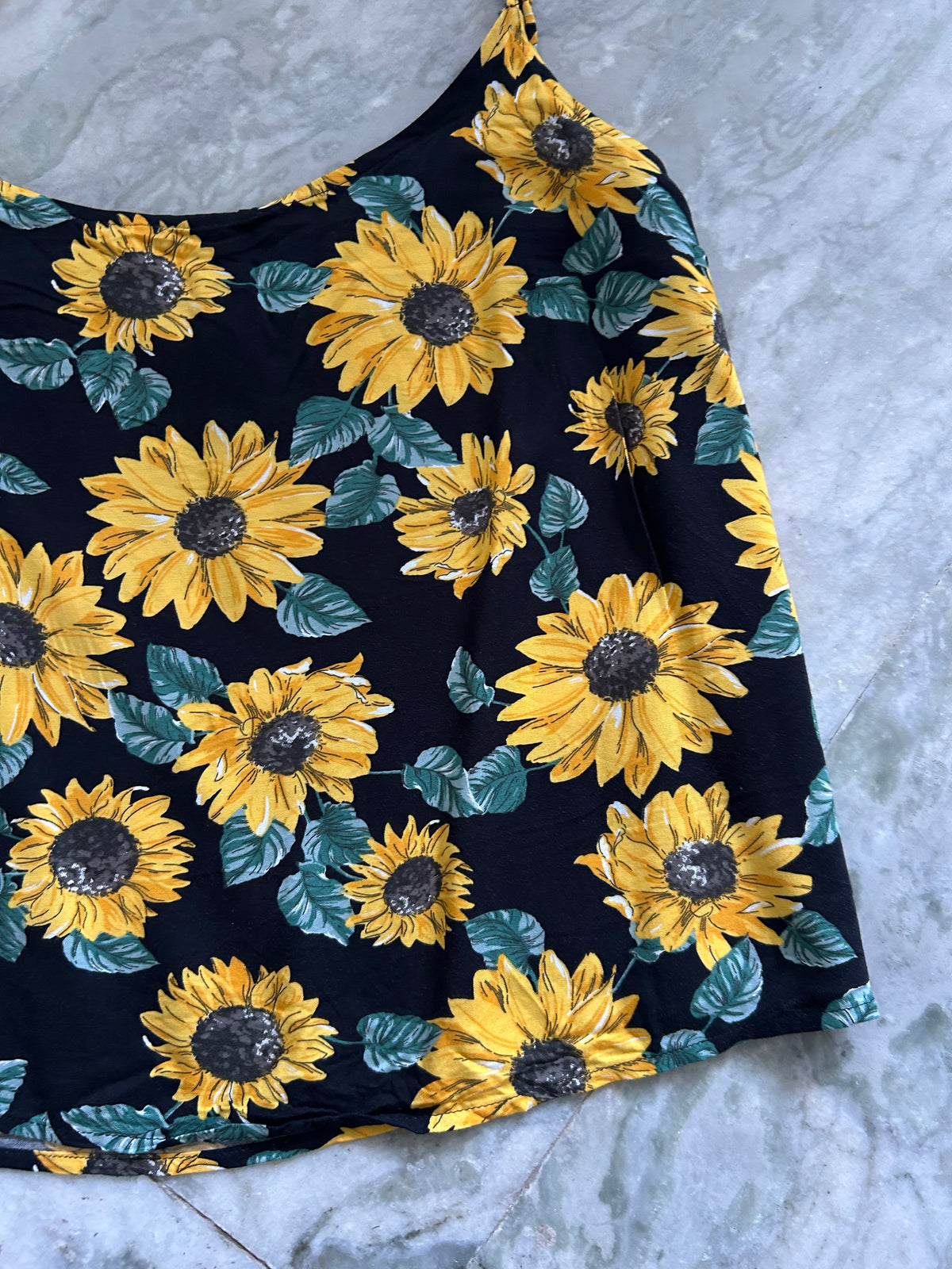 Sunflower Top: 40”