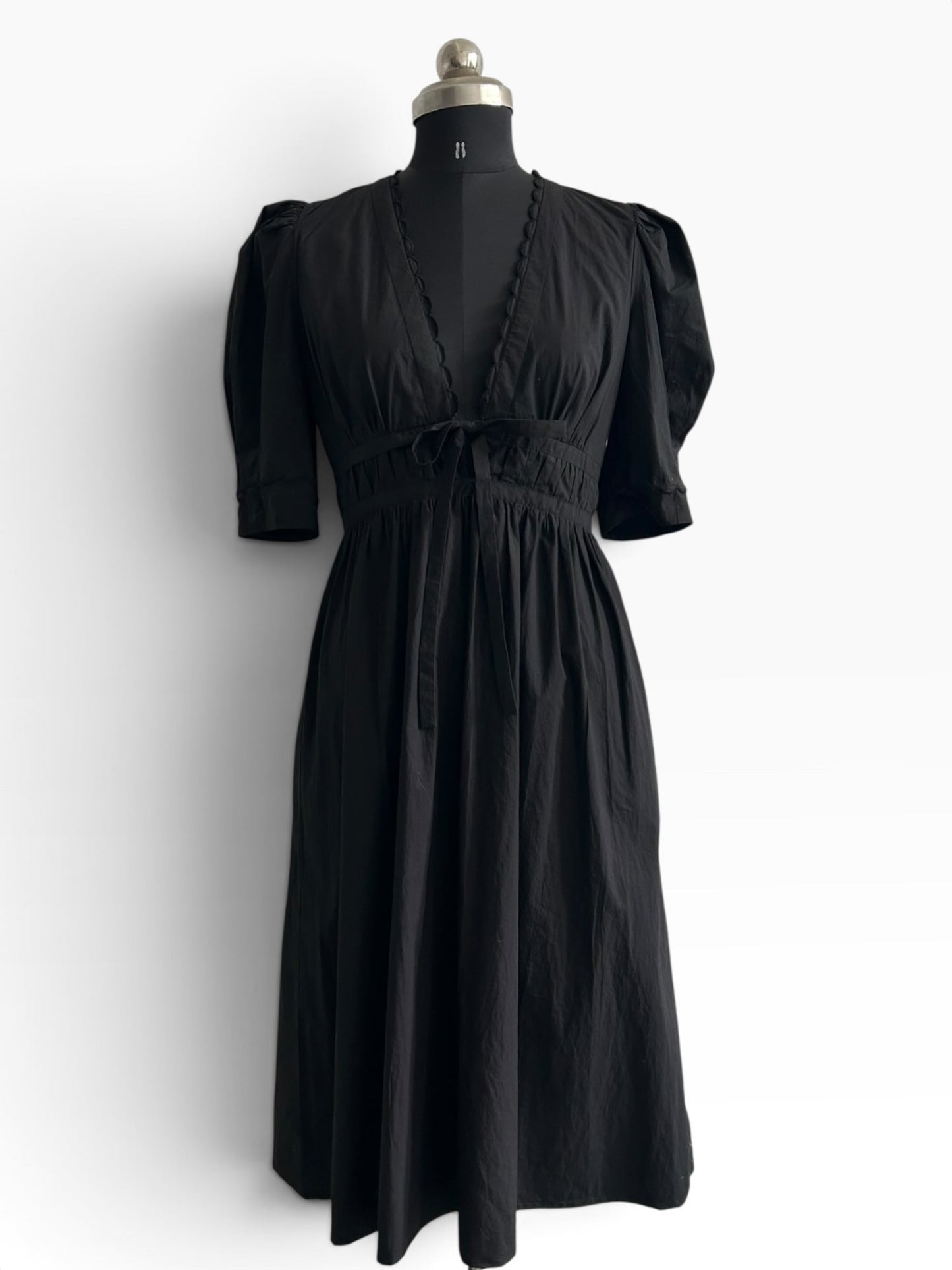 Black Knot Dress