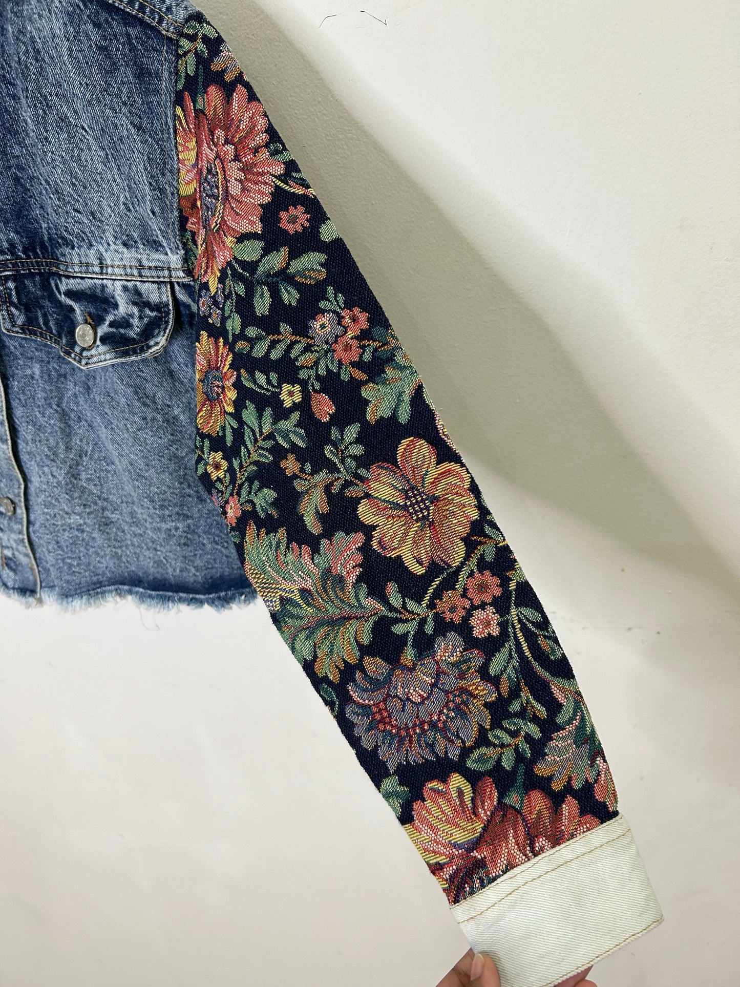 Tapestry Sleeves Jacket