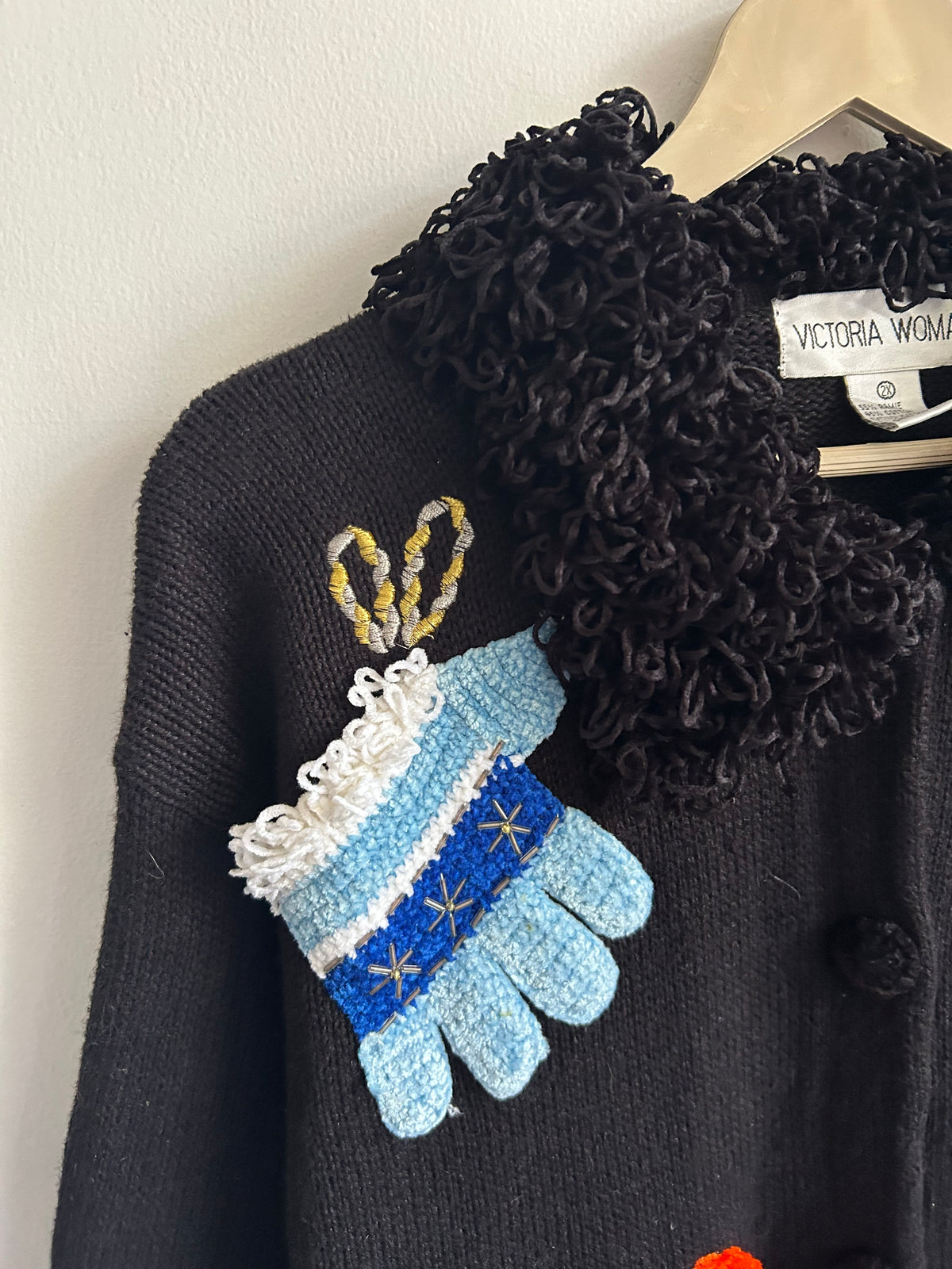 Victoria Woman Gloves Sweater