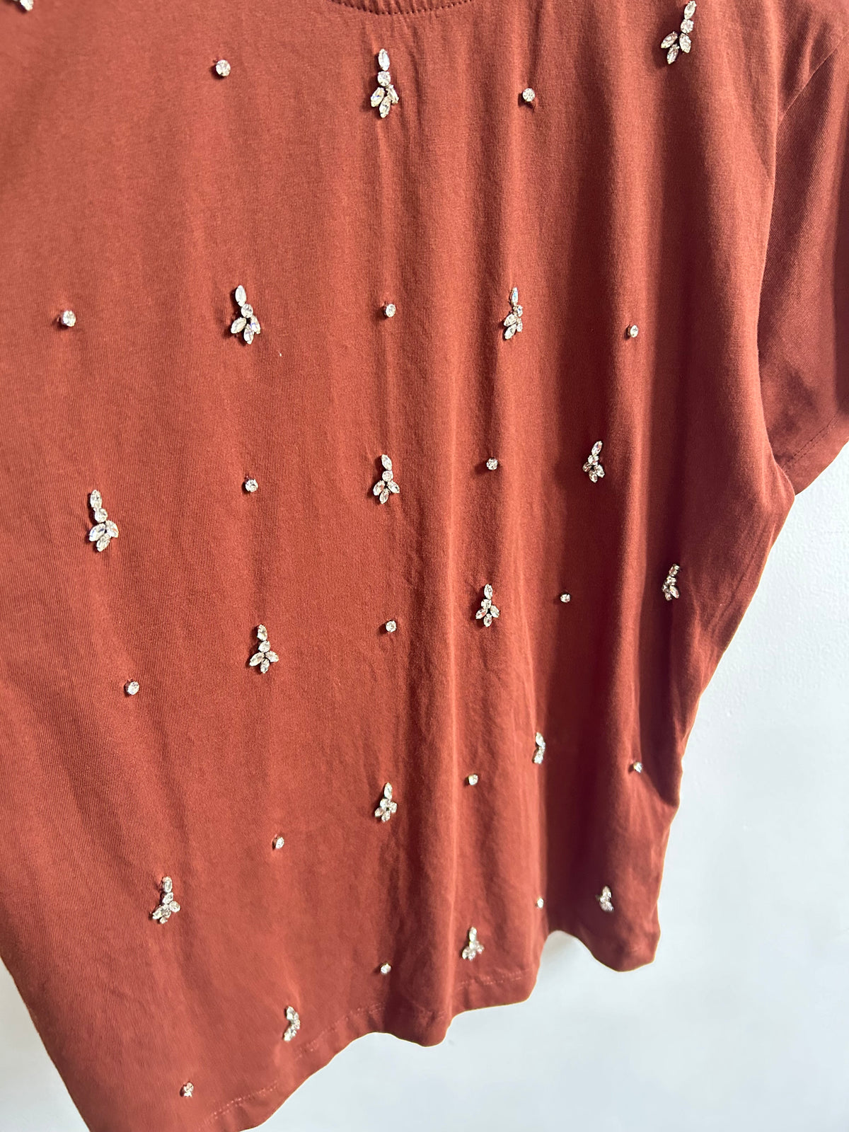 Embellished T Shirt: 38”