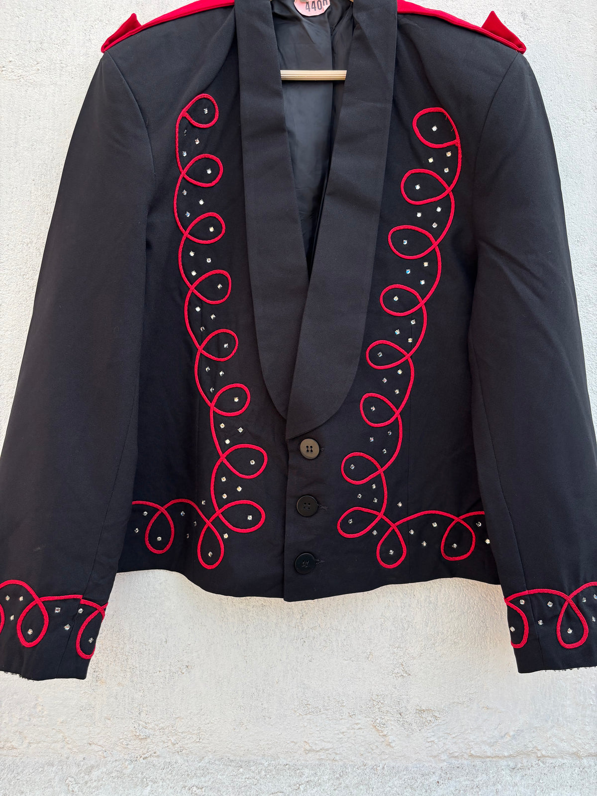 Black Detailed Blazer: 40”