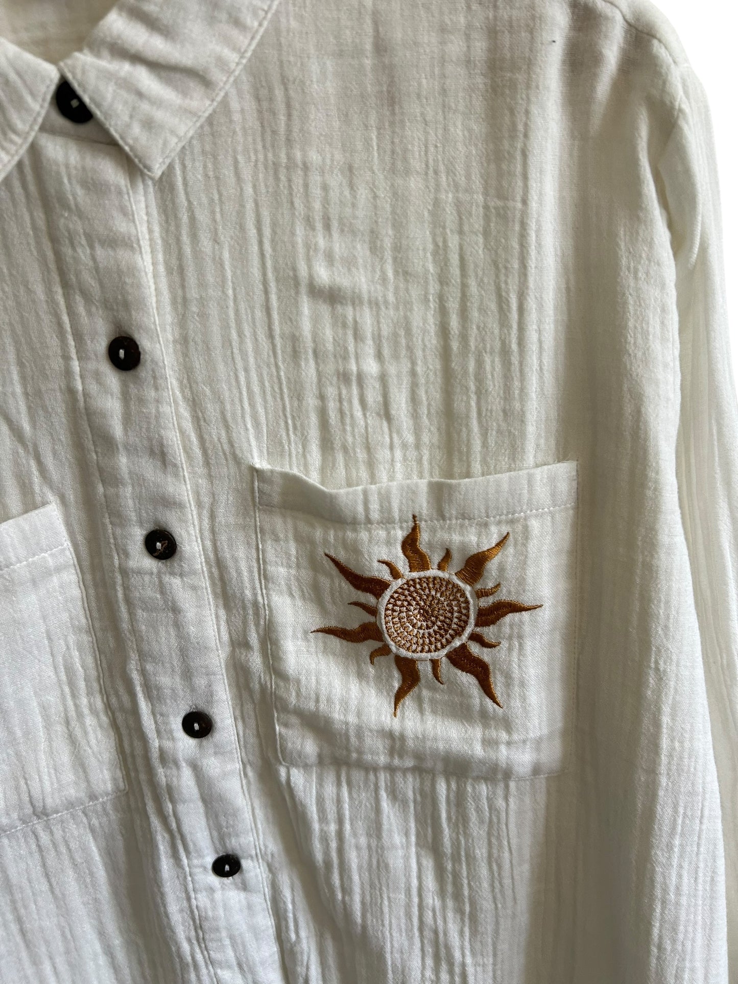 White Shirt with Sun Embroidered