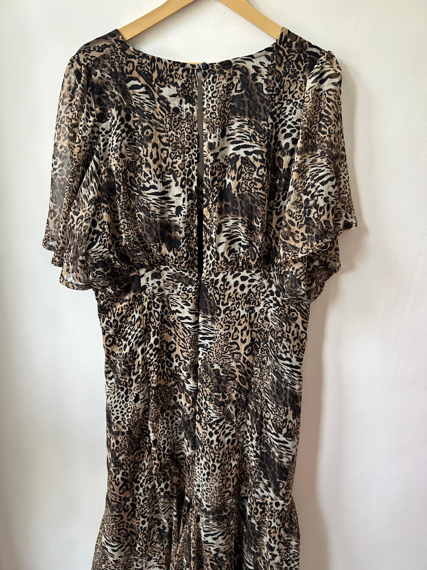 BOOHOO leopard angel sleeve dress