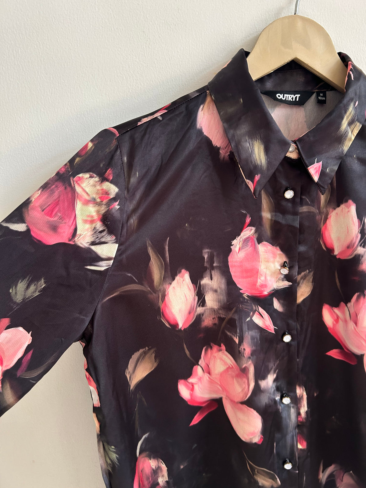 Lotus Shirt: 40”