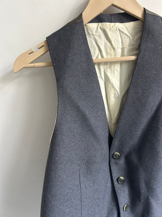 Grey Vest: 38”