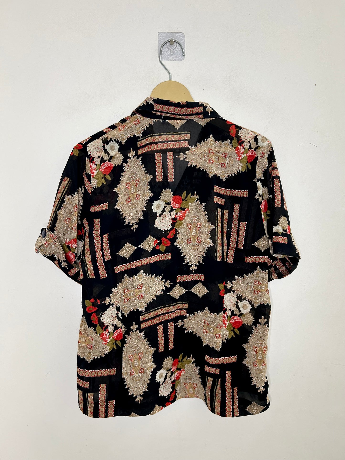 Black bouquet Shirt : Chest-42”