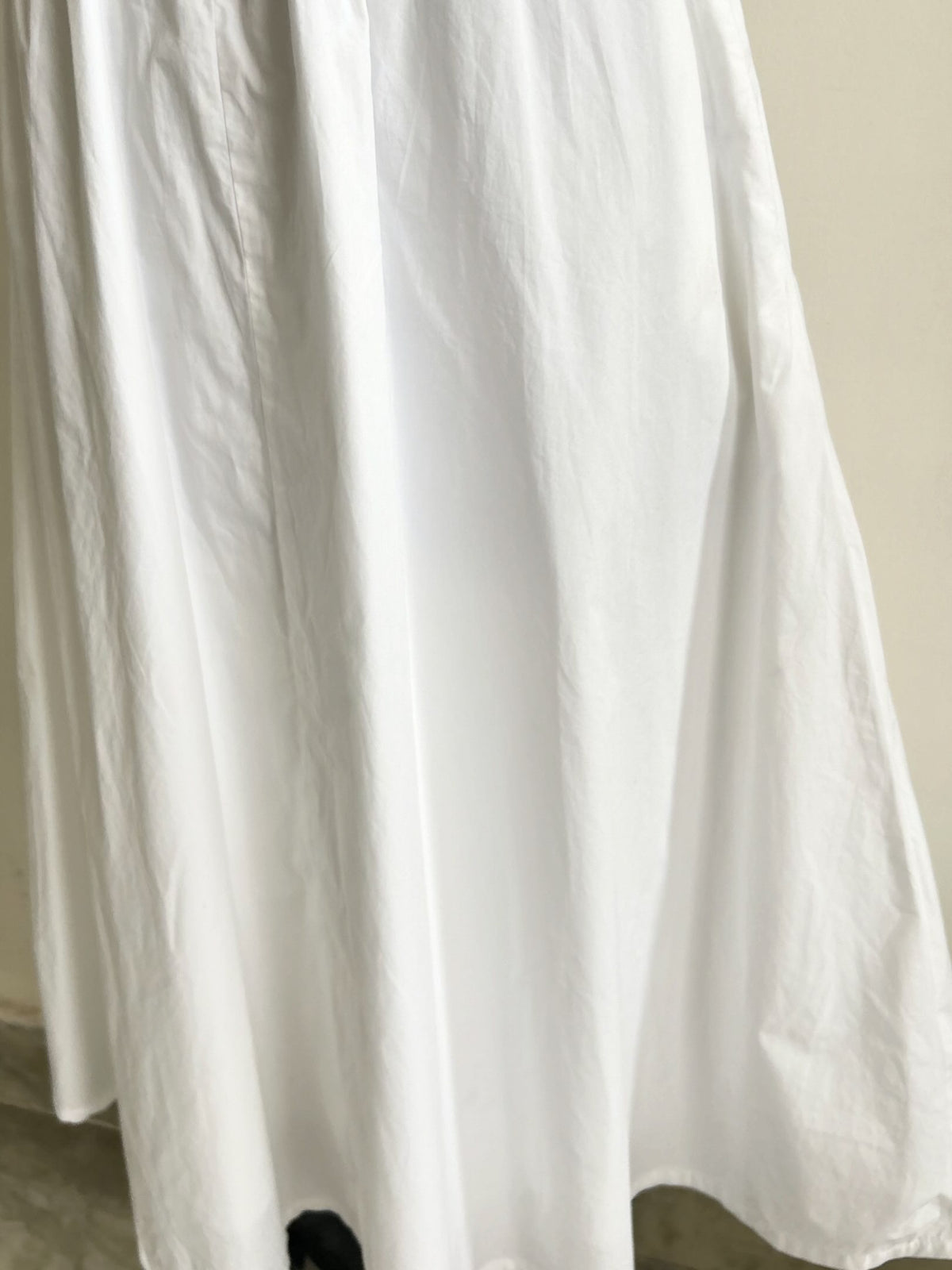 White Solid Dress: 38”