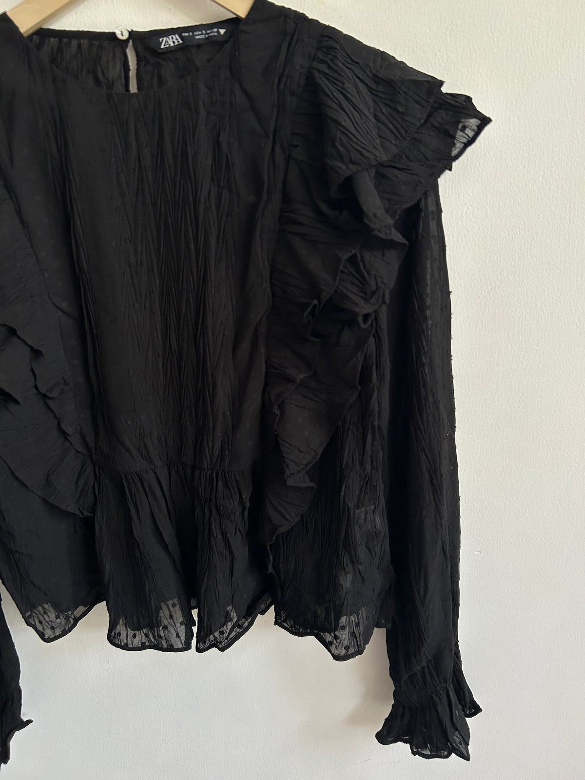 Ruffle Black Top: 36”