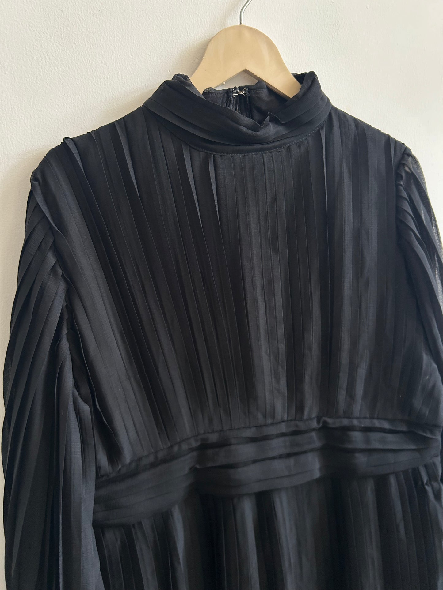 Black Pleated Flared Sleeves Dress