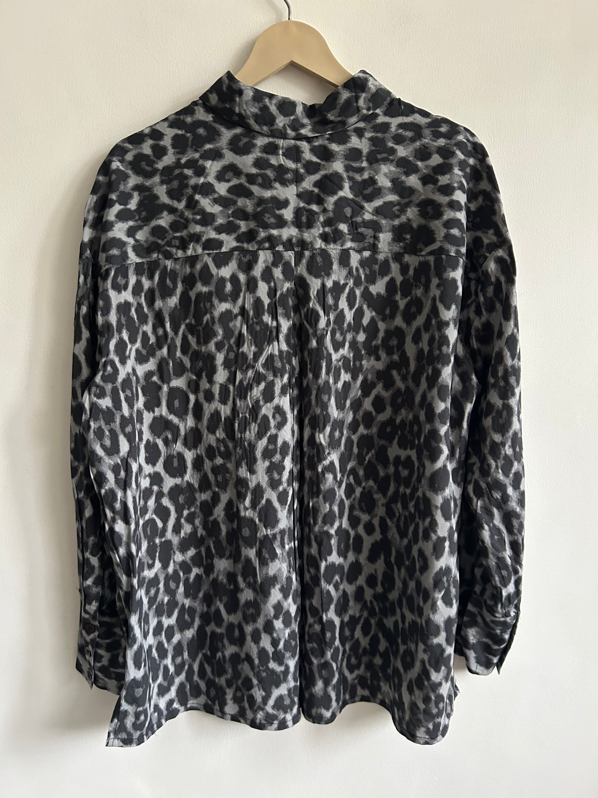 Cheetah Print Shirt: 50”