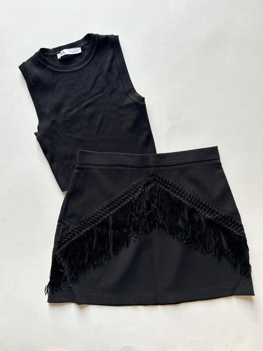 Front Fring Skirt Waist 32”
