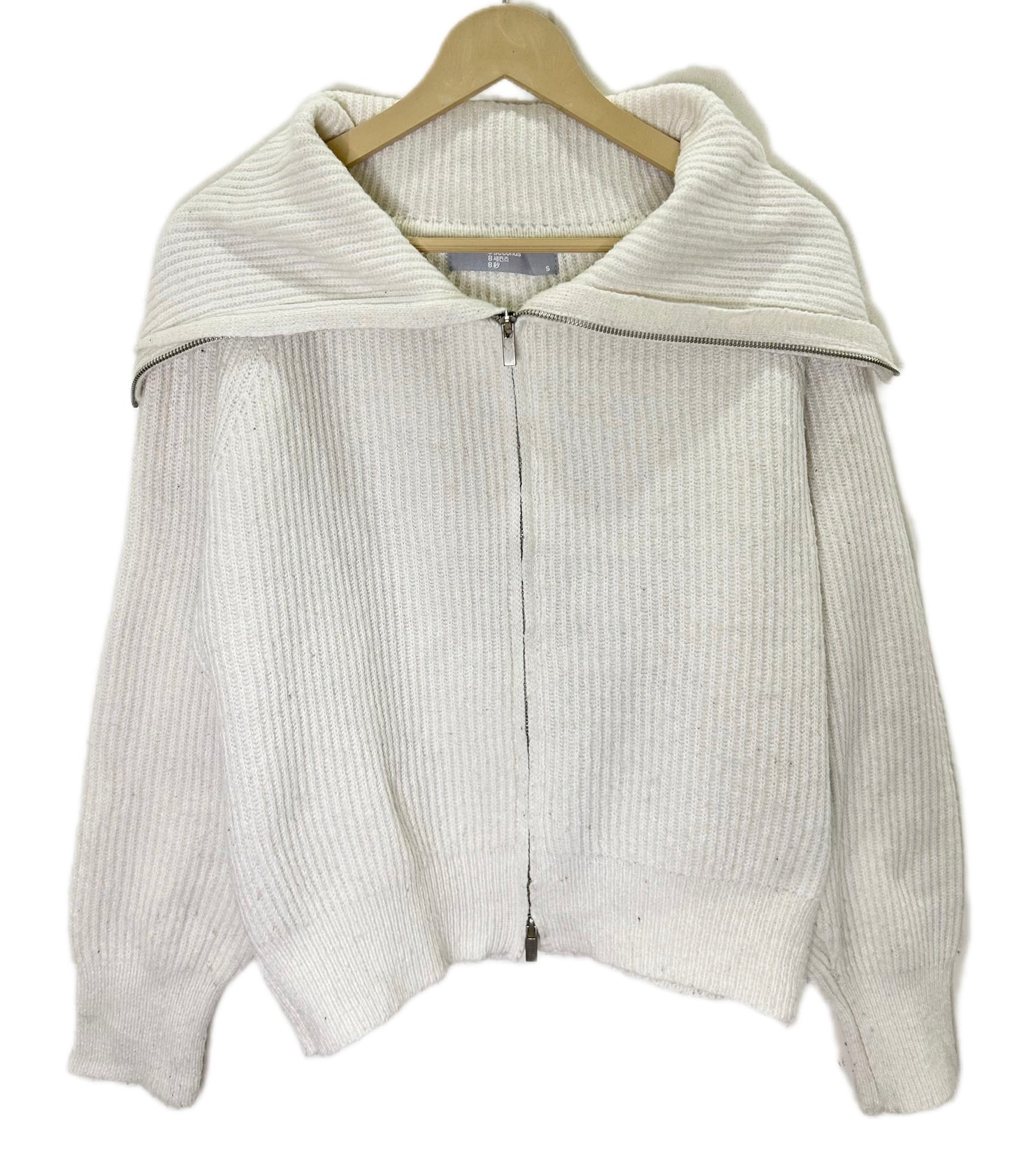White double zip Sweater