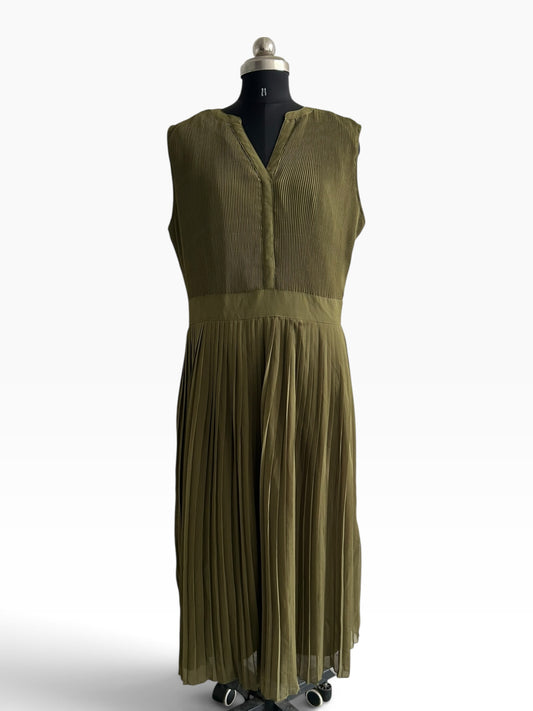 Gina Benotti Pleated Dress