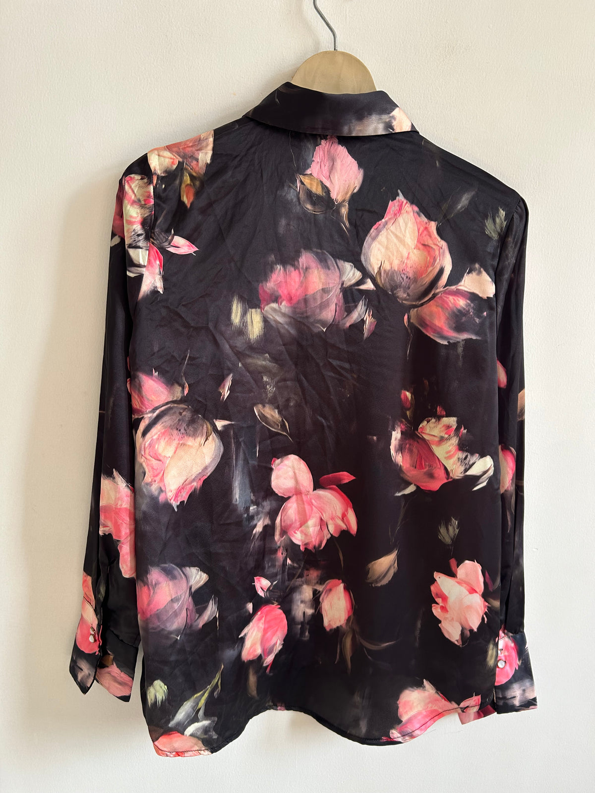 Lotus Shirt: 40”