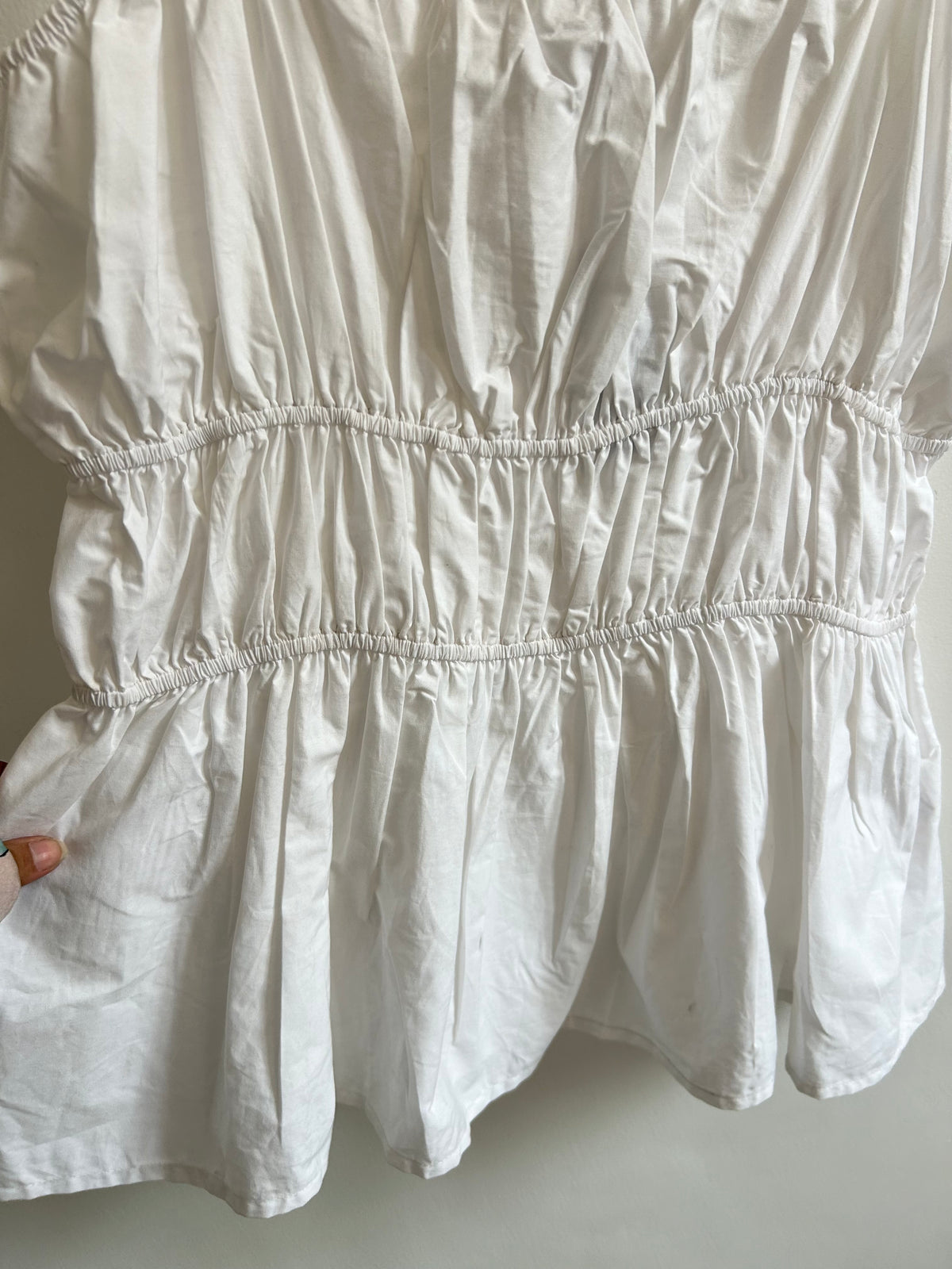 BOOHOO White Ruched Top: 48”