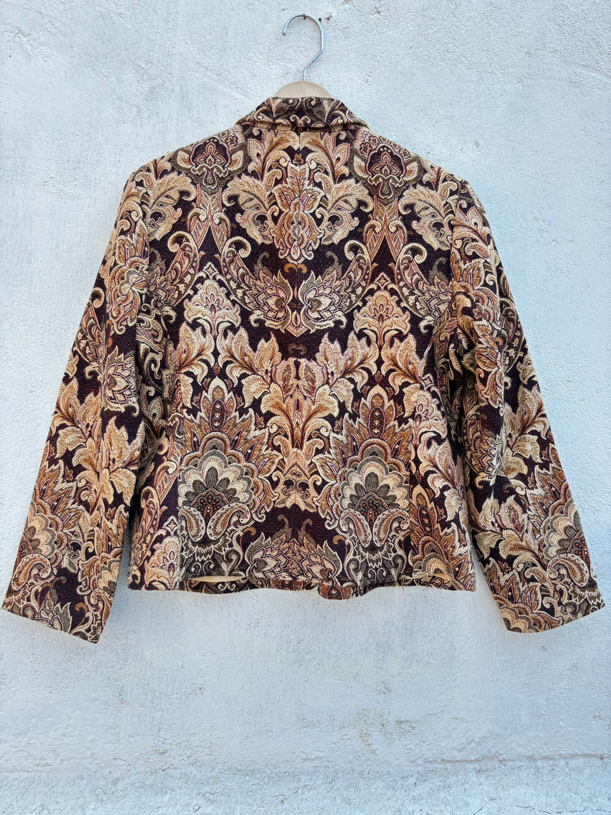 Focus Vintage Jacket: 38”