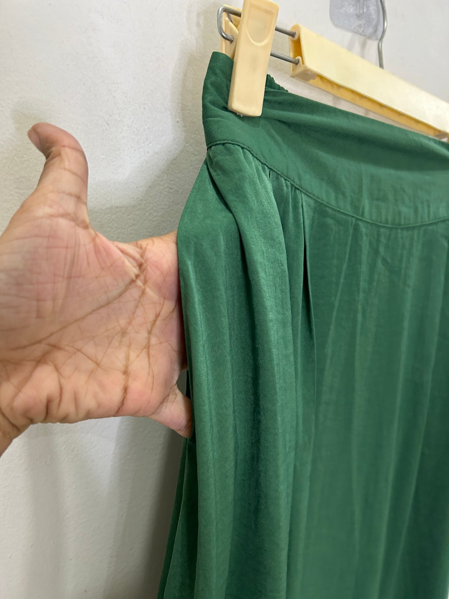 Solid Green Skirt (with pockets)