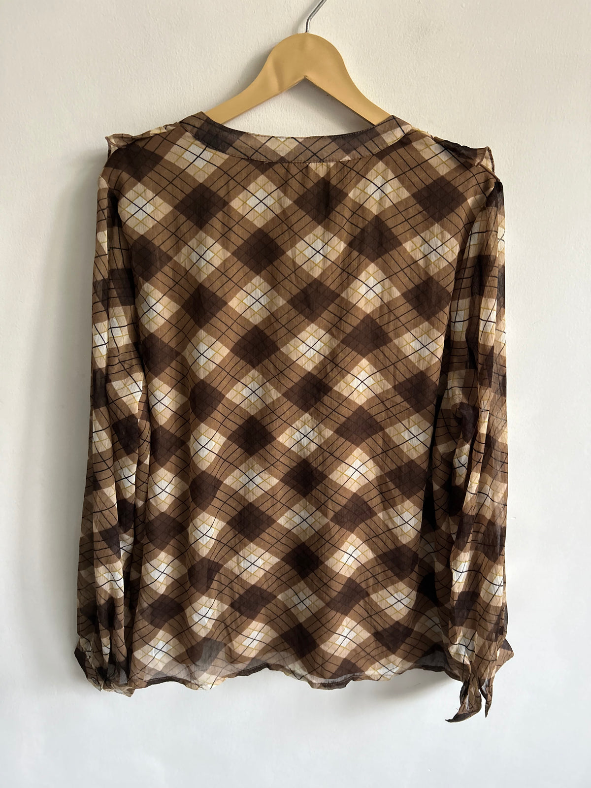 Ruffle Brown Top: 46”