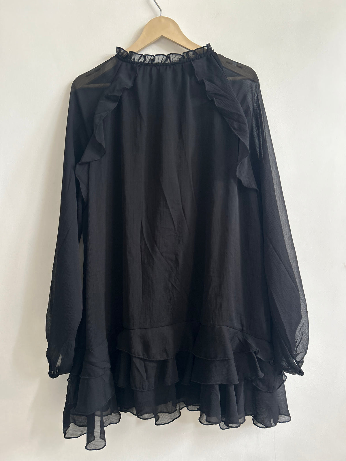 BOOHOO Ruffle Dress: 46”