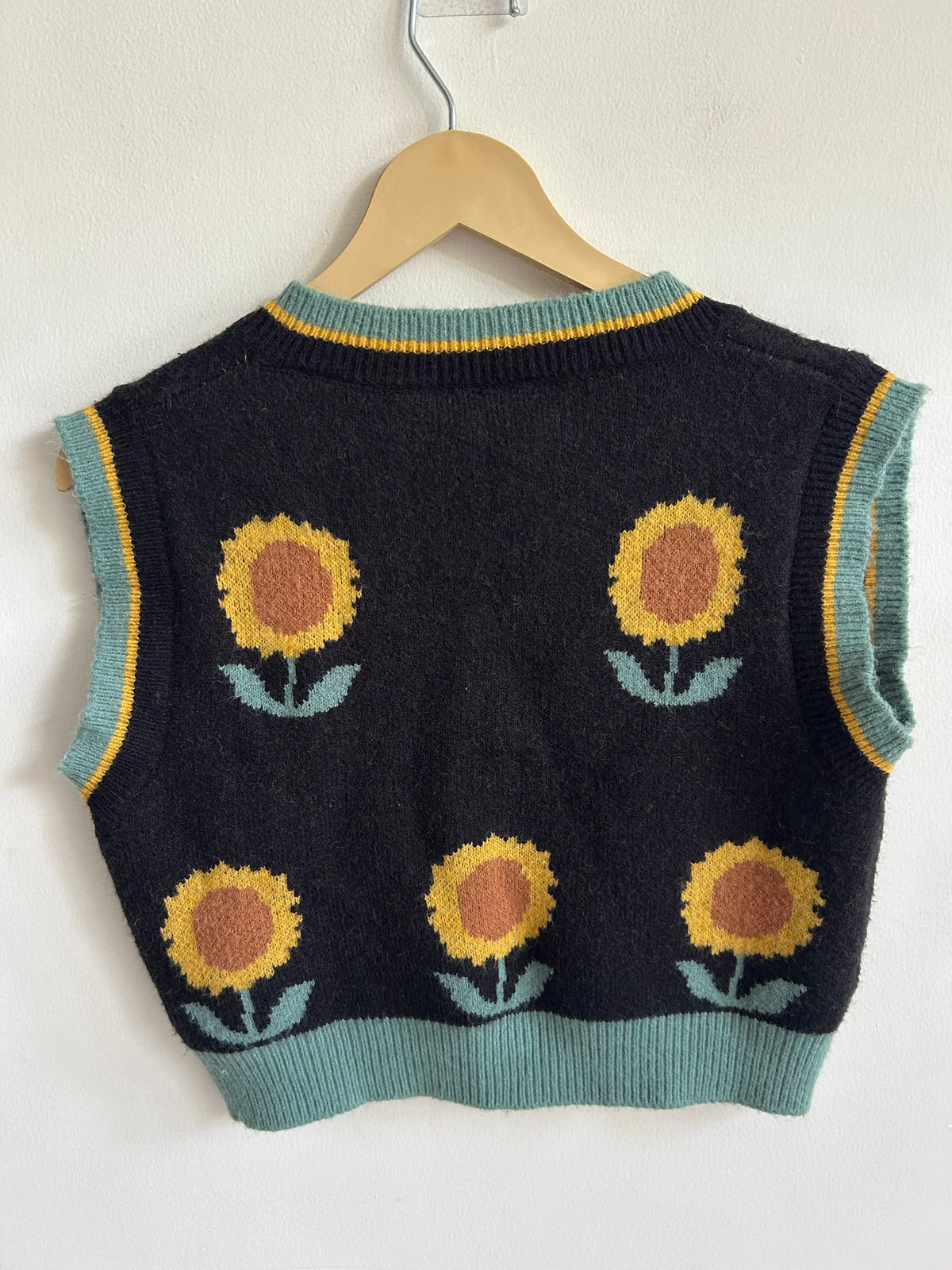 Sunflower Vest: 34”