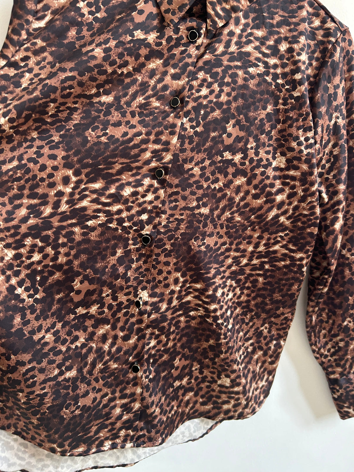 Cheetah Shirt: 42”