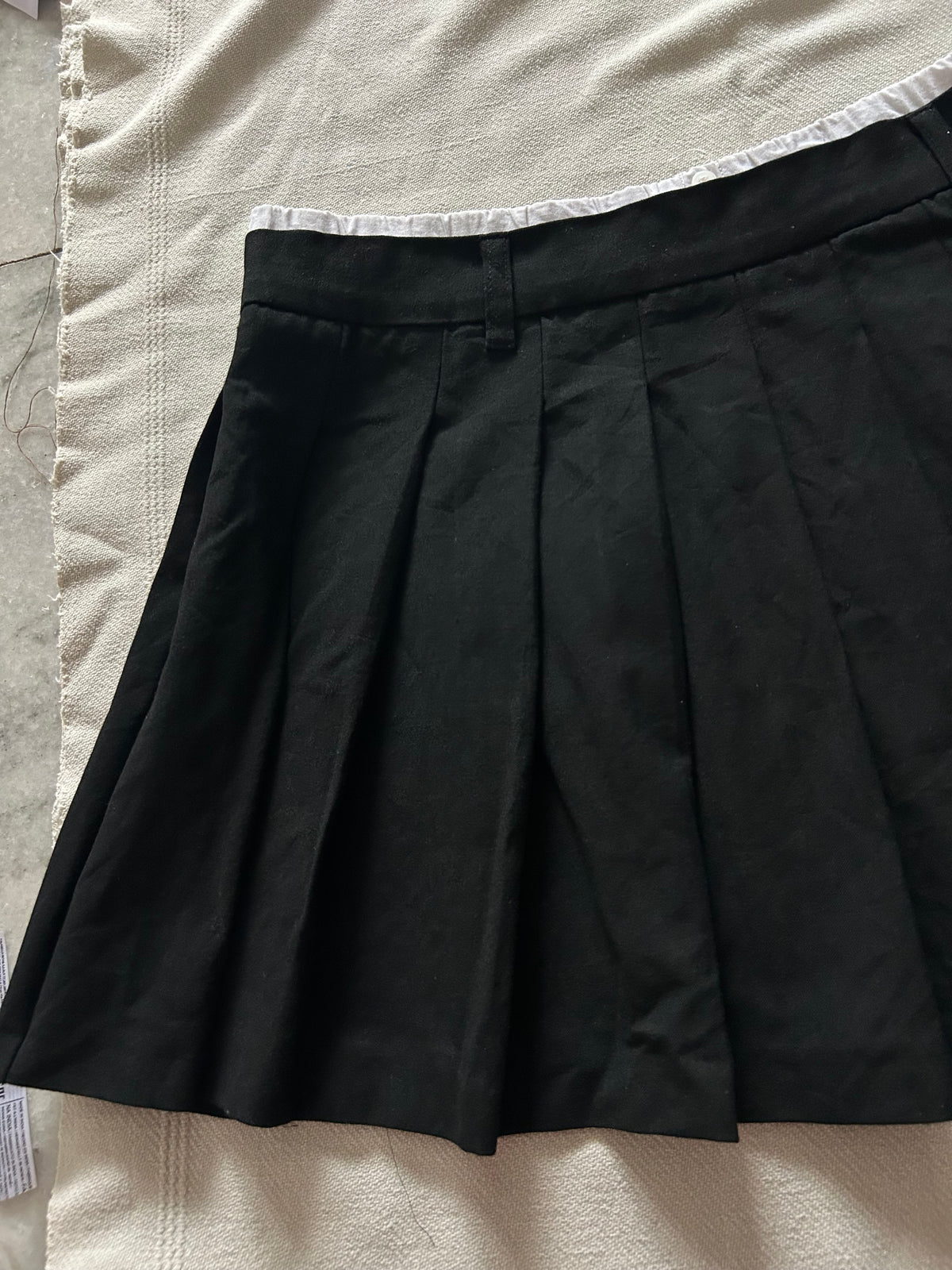 Pull & Bear Pleated Skirt:30”