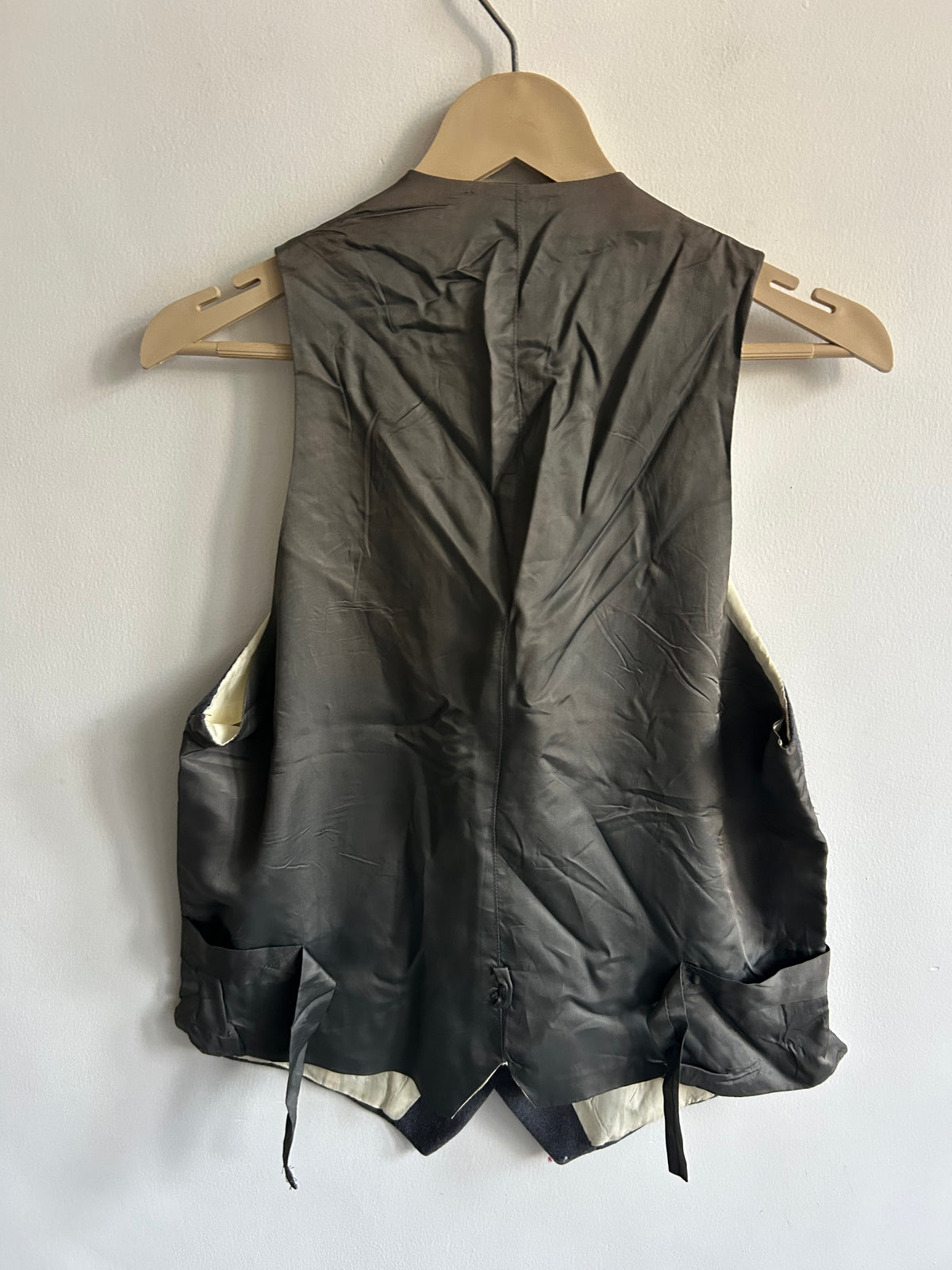 Grey Vest: 38”