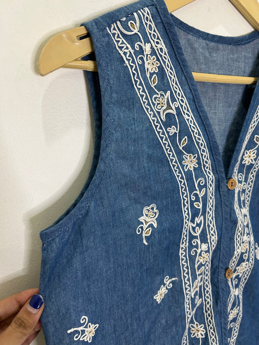 Vest Embroidered- Bust: 38