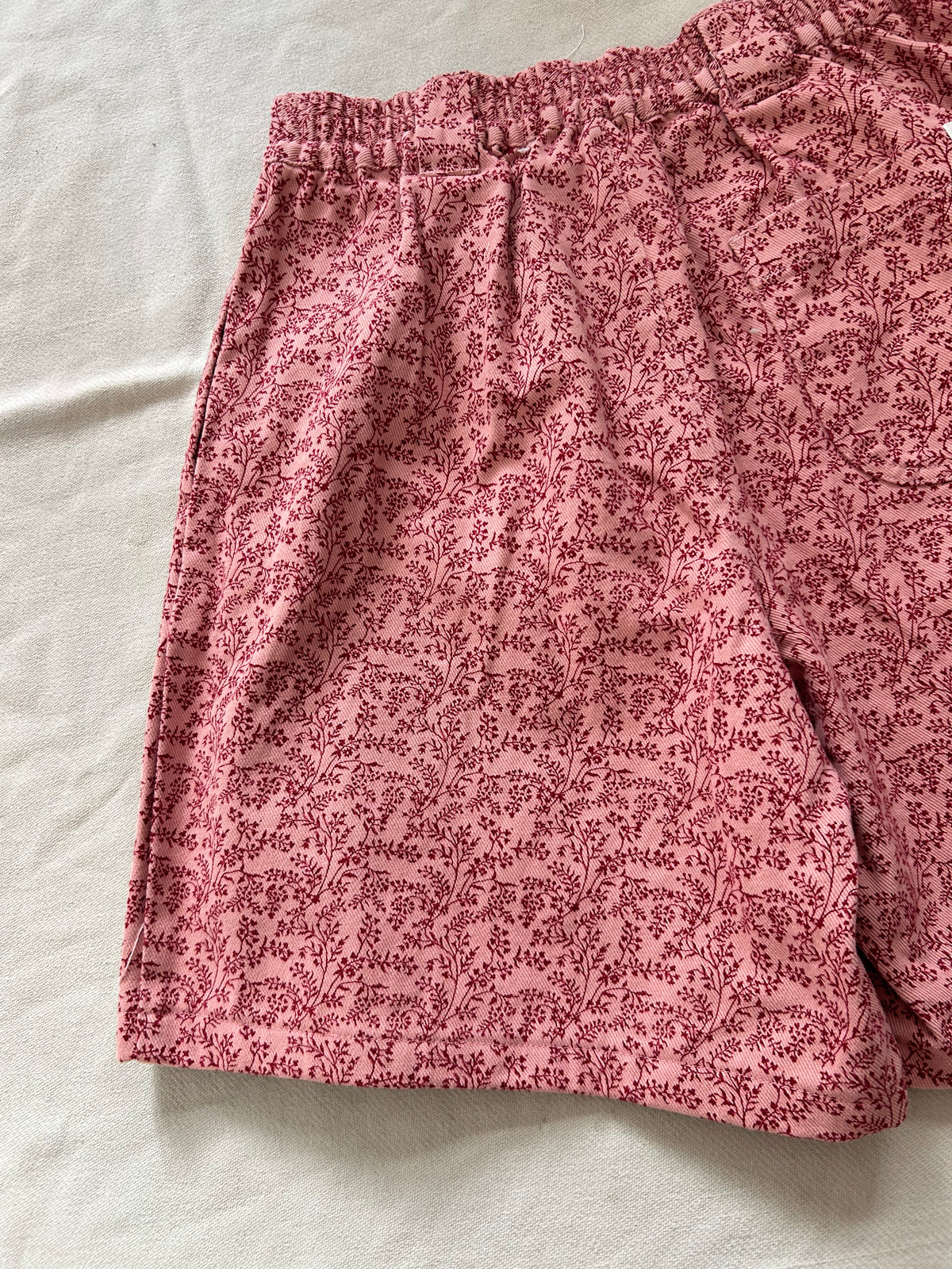Lucy&Yak Floral Shorts: 30”