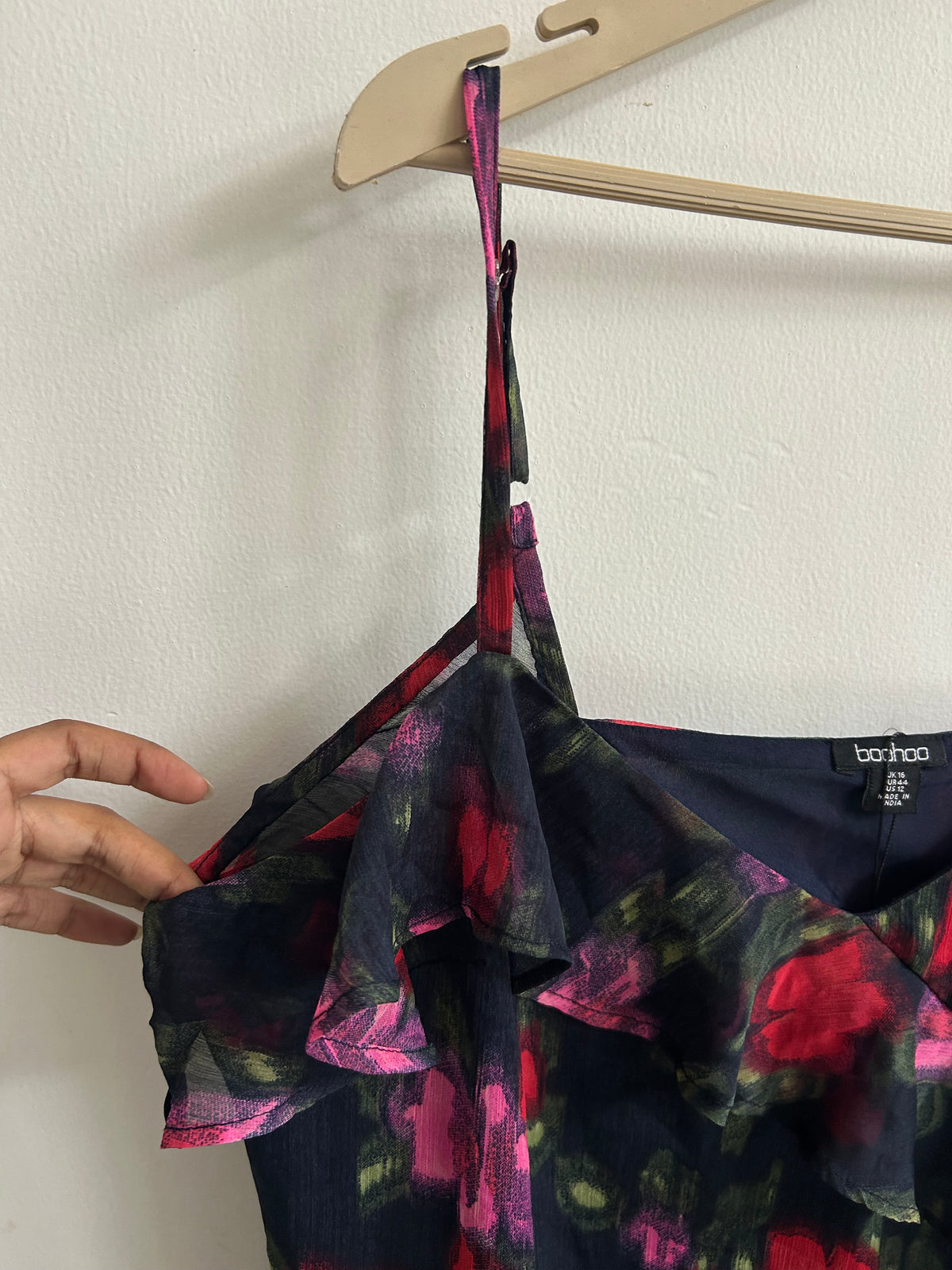 Boohoo Floral Ruffle Dress: 42”