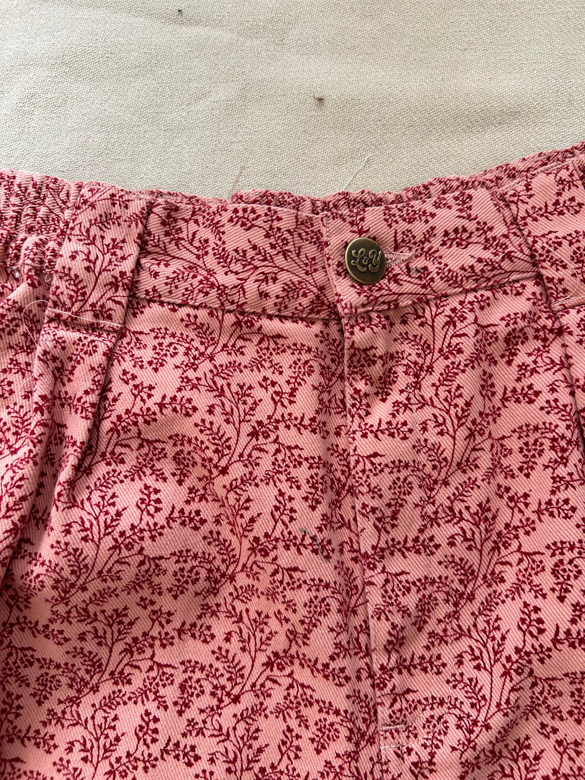 Lucy&Yak Floral Shorts: 30”