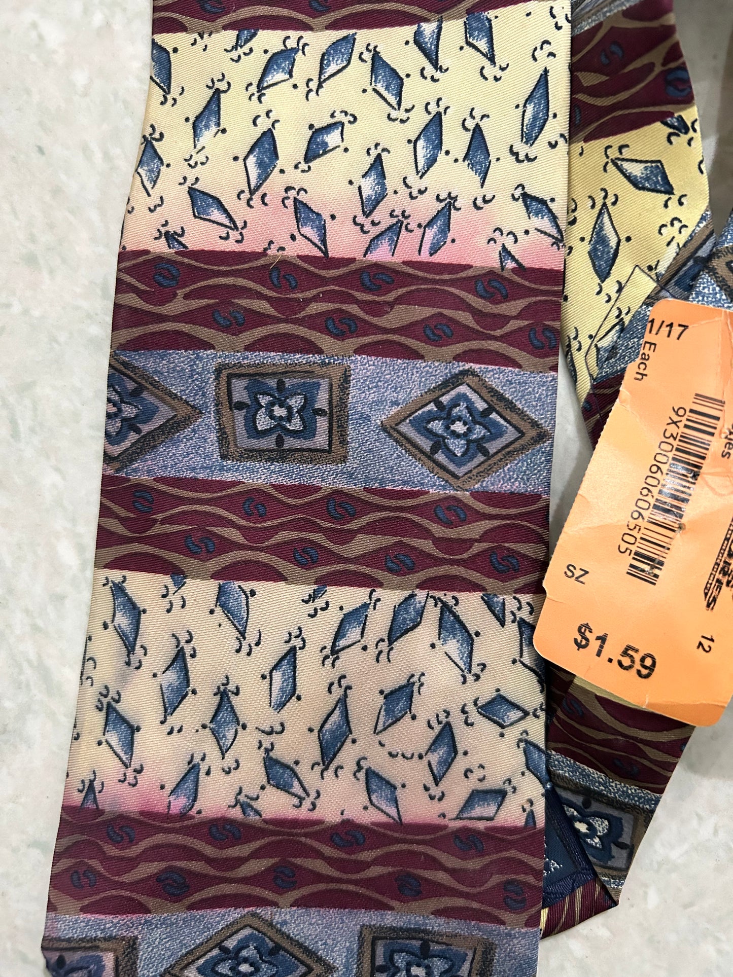 Vintage Geometric Tie