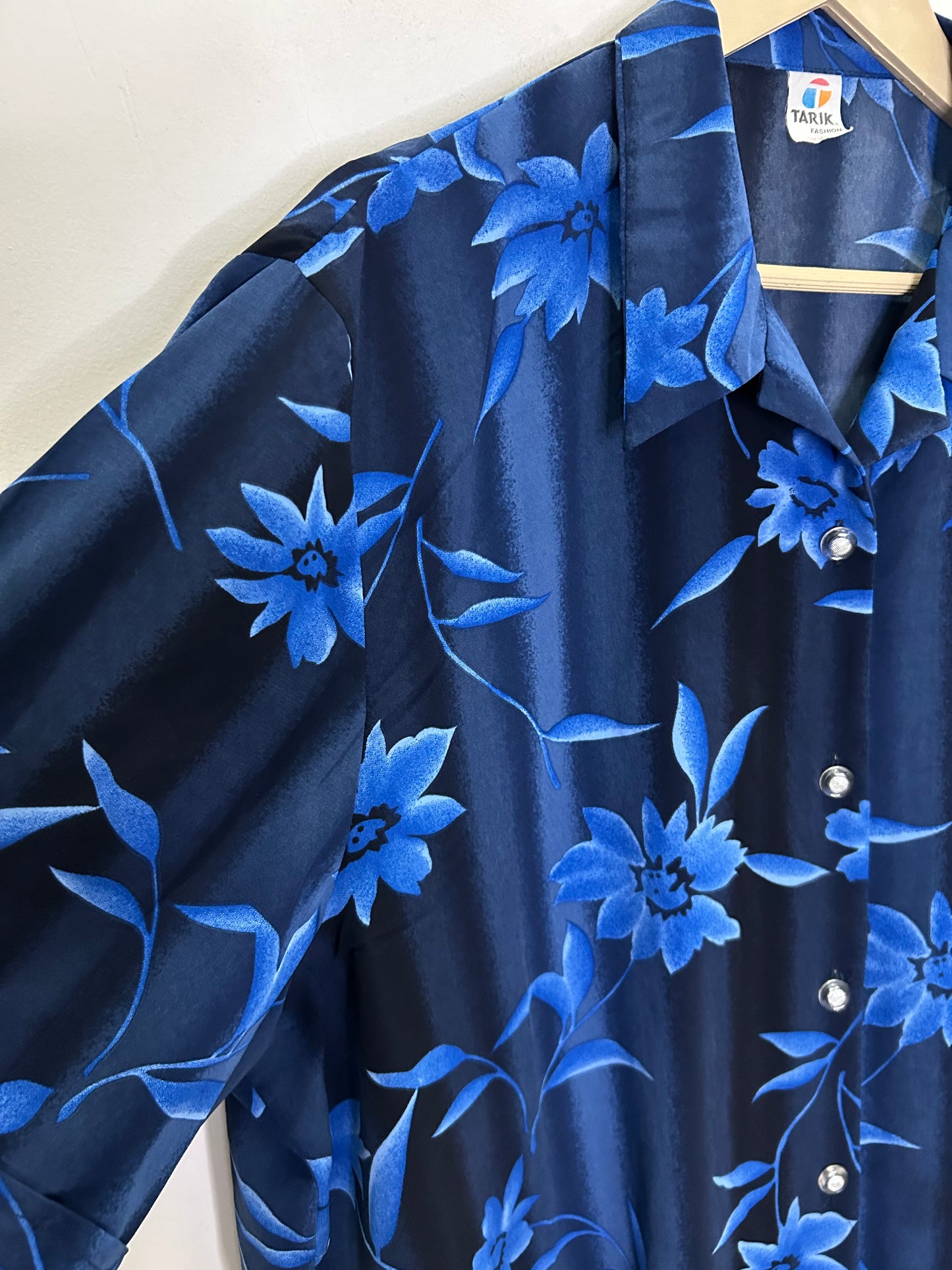 Printed Floral Shirt: Chest-48”