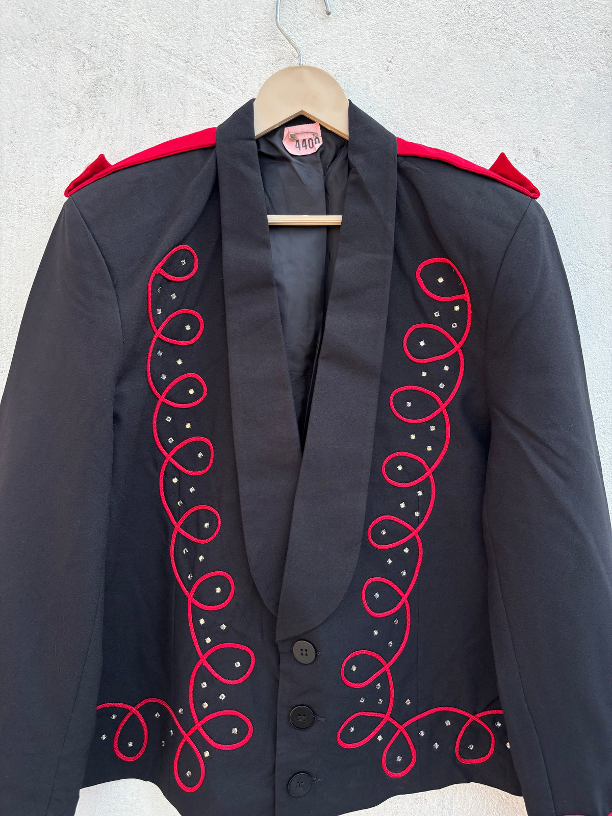 Black Detailed Blazer: 40”
