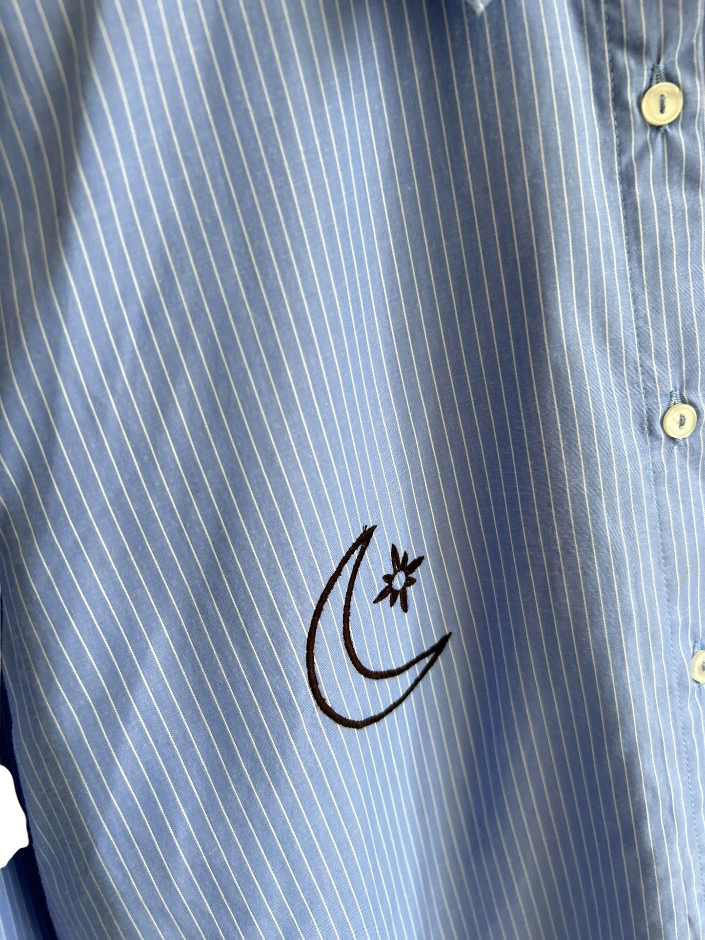 Embroidery Striped Shirt