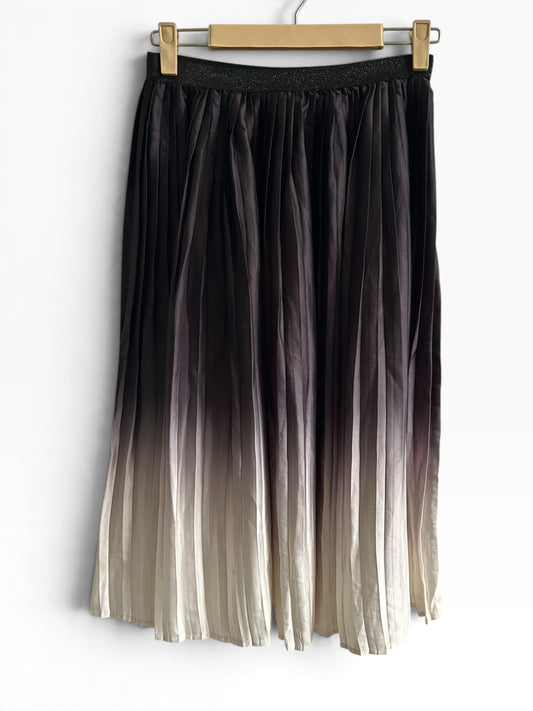 Gradient B&W Skirt