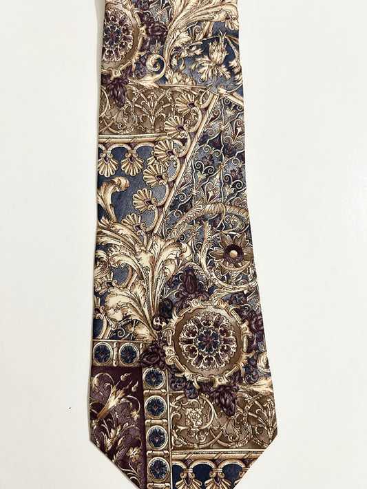 Vintage Victoria Tie