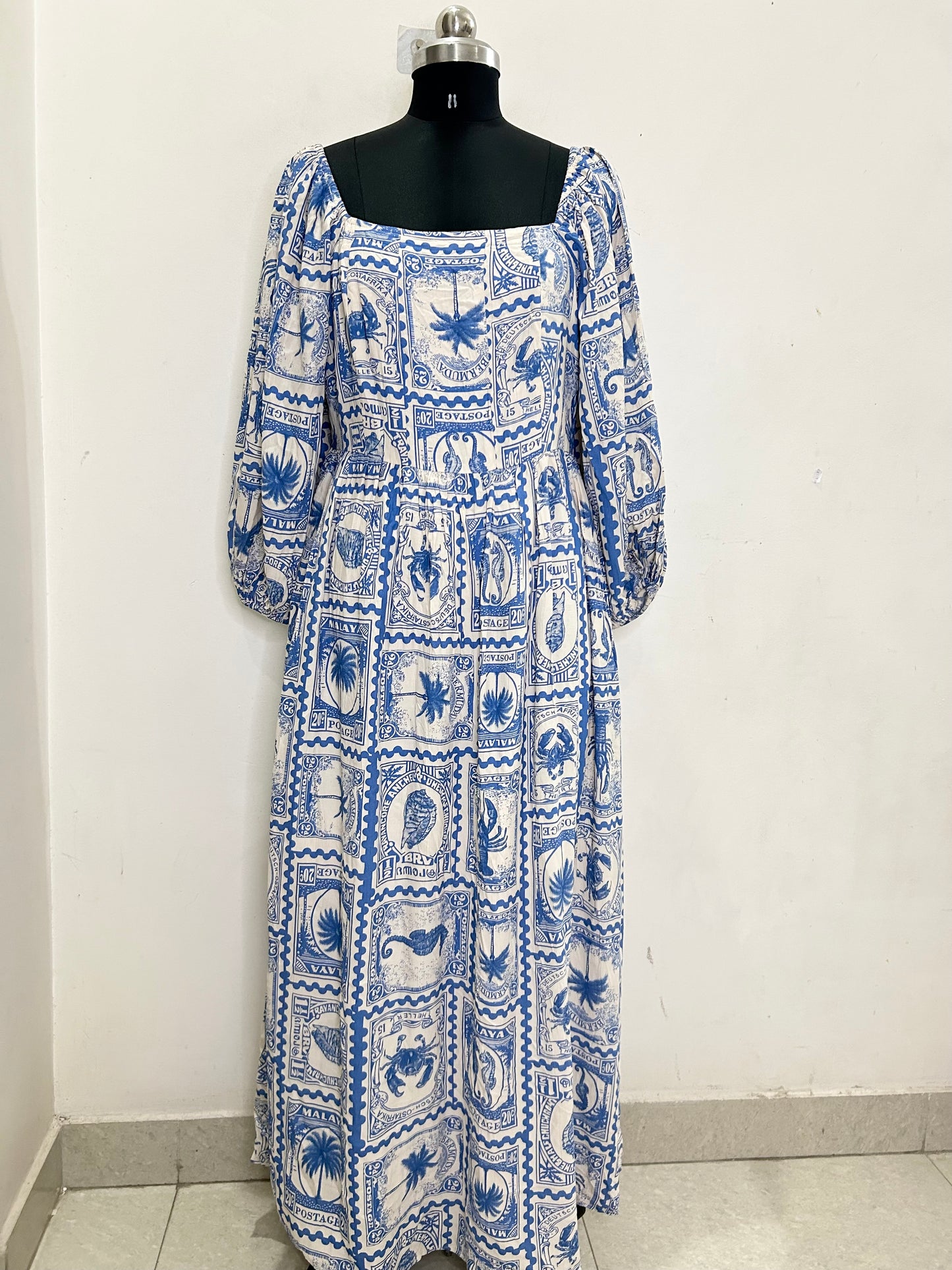 Vero Moda Birch Printed Dress with a postage stamp print