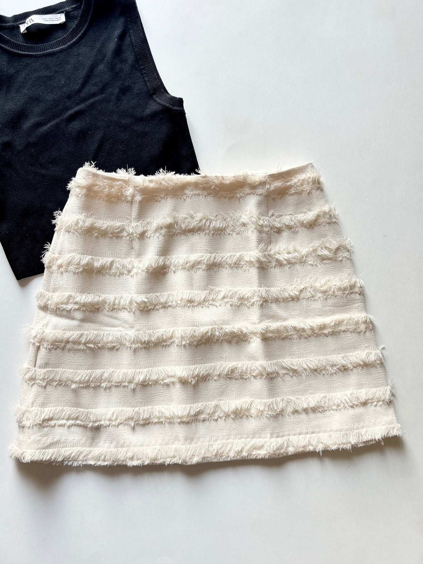 Fringe Skirt Waist 28”
