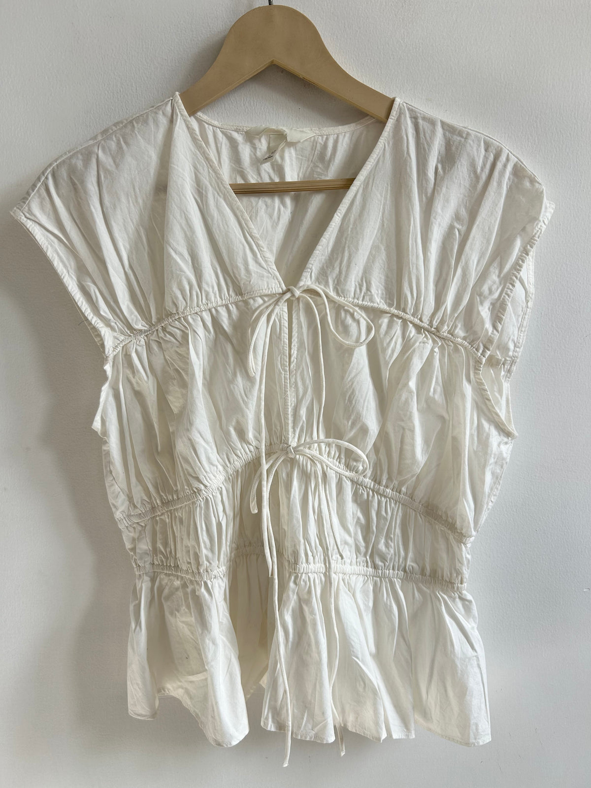 Whit Cotton Knot Top