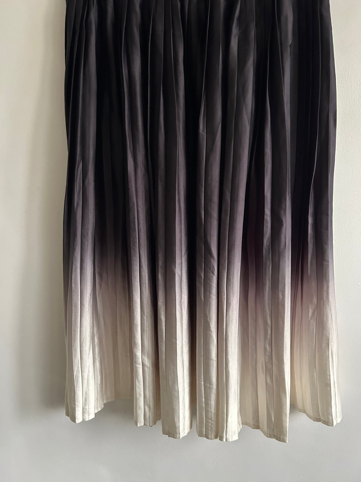 Gradient B&W Skirt
