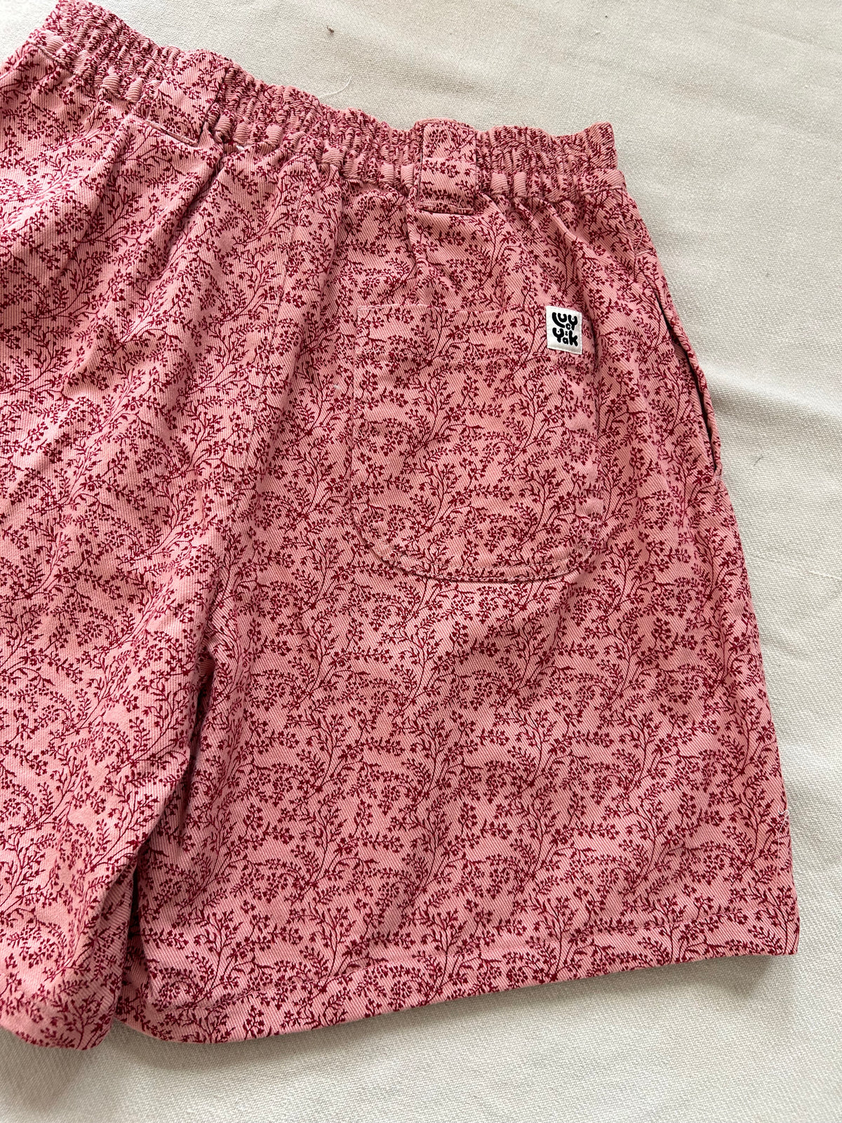 Lucy&Yak Floral Shorts: 30”