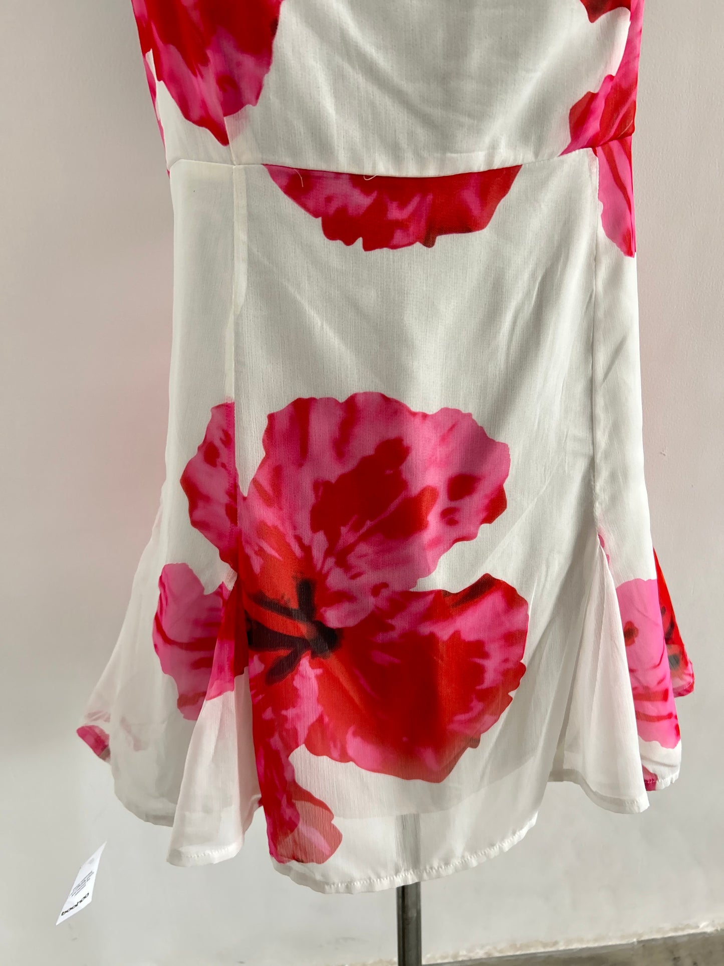 Boohoo floral chiffon strappy mini dress pink floral print